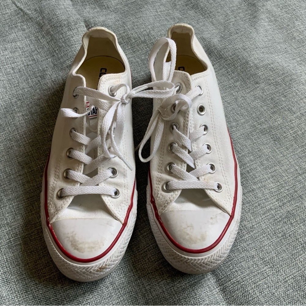 Converse low top women’s size 9 color: white